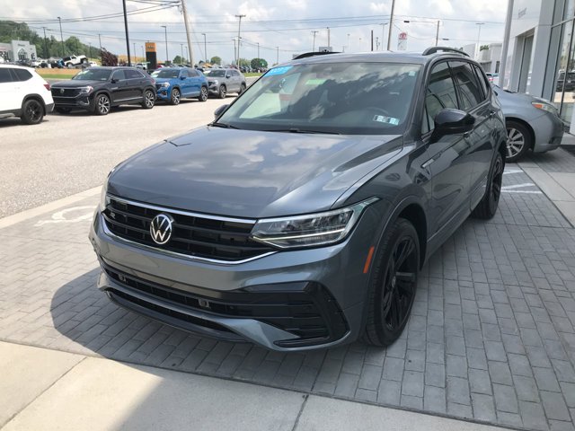 Used 2023 Platinum Gray Metallic Volkswagen SE R-Line Black image 4