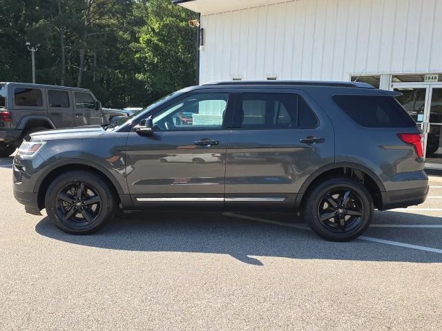 Used 2018 Gray Ford XLT image 2
