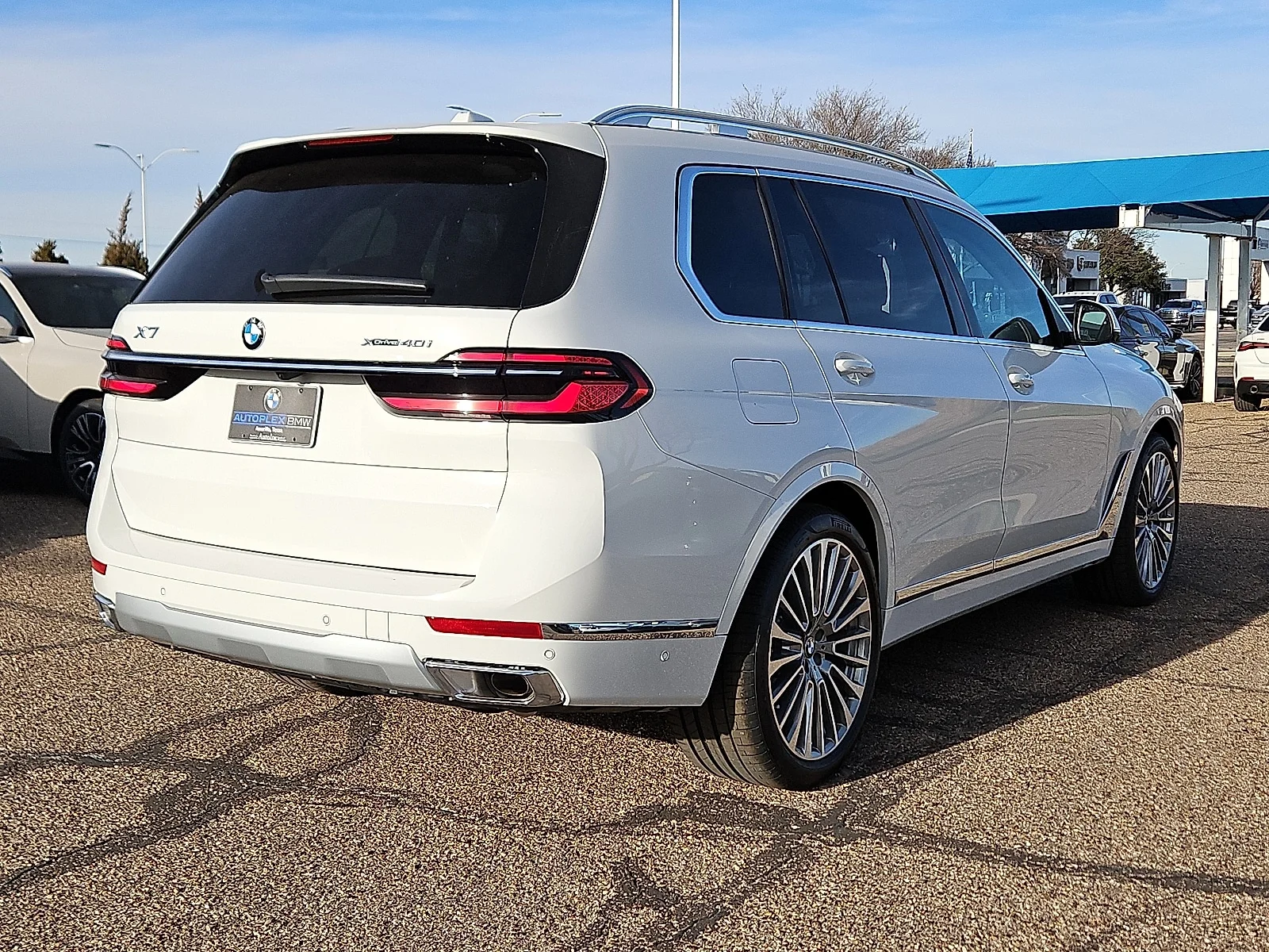 New 2026 Alpine White BMW xDrive40i All-Wheel Drive Sports Activity Vehicle image 3