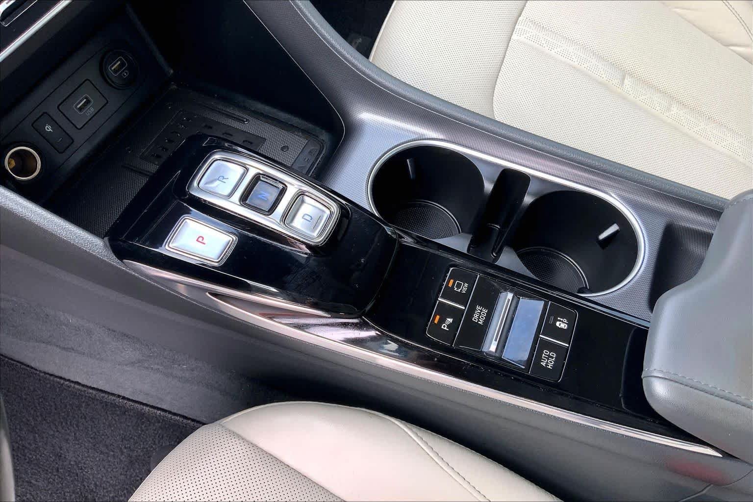 Used 2020 Portofino Gray Hyundai Limited image 17