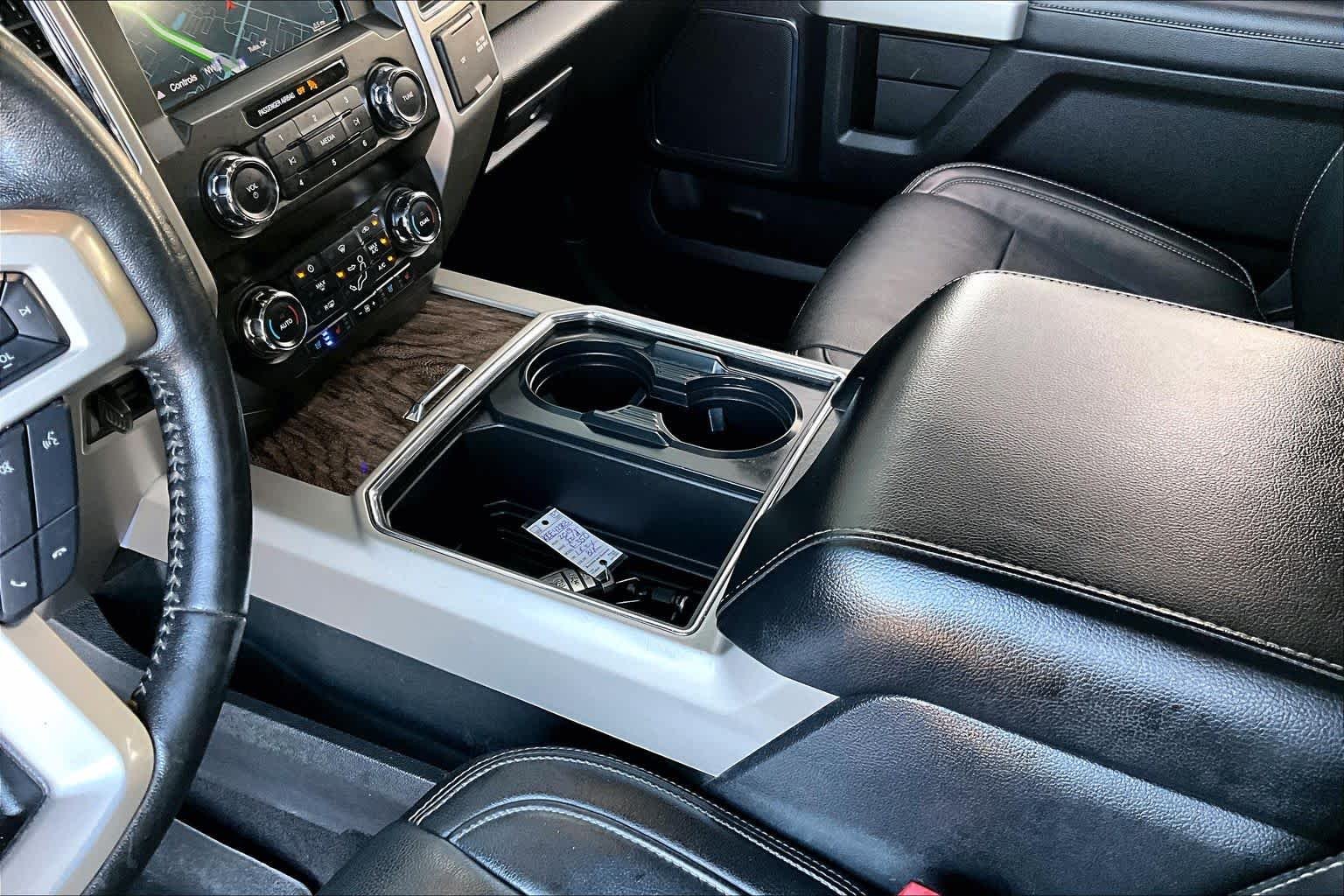 Used 2019 Agate Black Ford LARIAT image 17