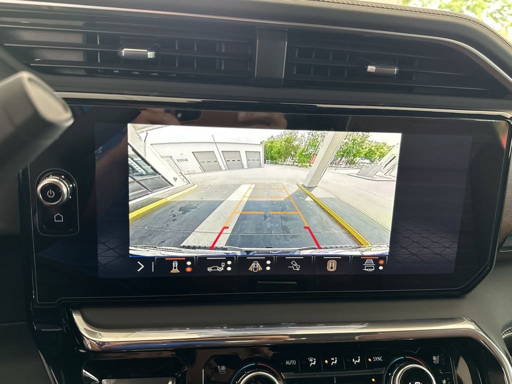 Used 2024 White GMC Denali Ultimate image 28