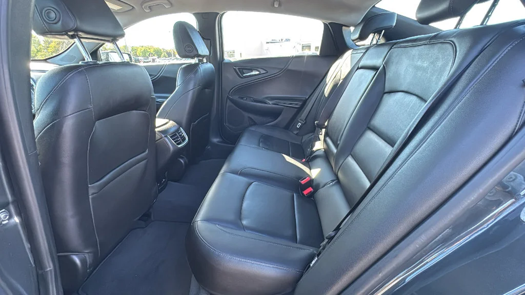 Used 2017 Gray Chevrolet LT image 13