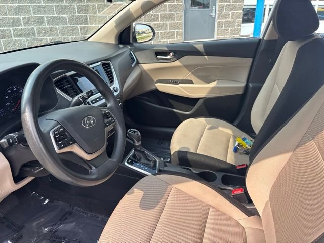 2022 Hyundai Accent SE - Photo 16