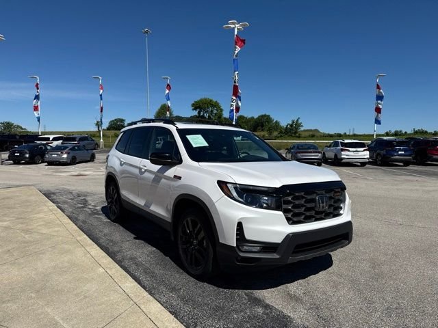 Used 2023 White Honda TrailSport image 3