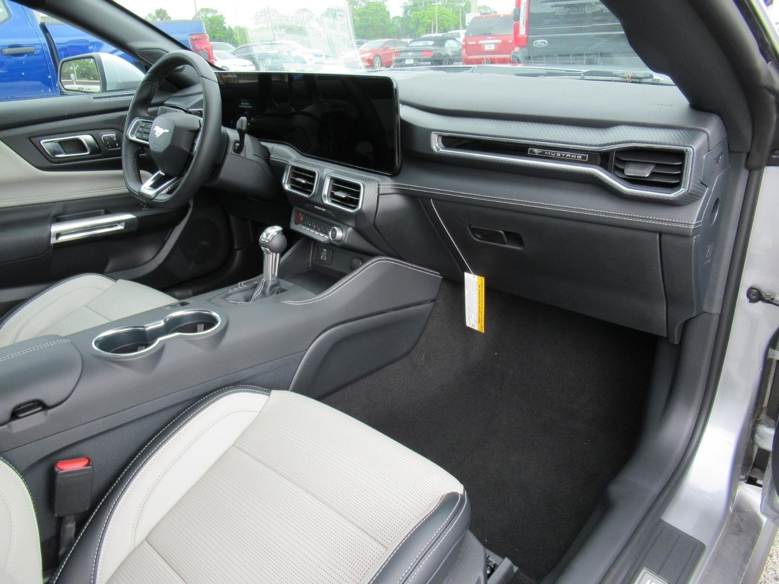 2025 Ford Mustang EcoBoost Premium Fastback - Photo 12