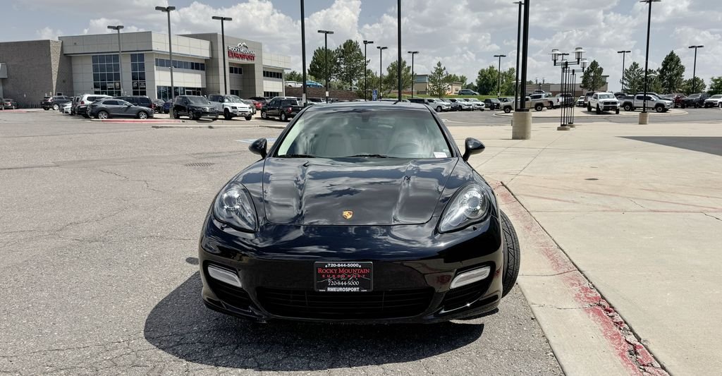 Used 2013 Black Porsche Turbo image 3