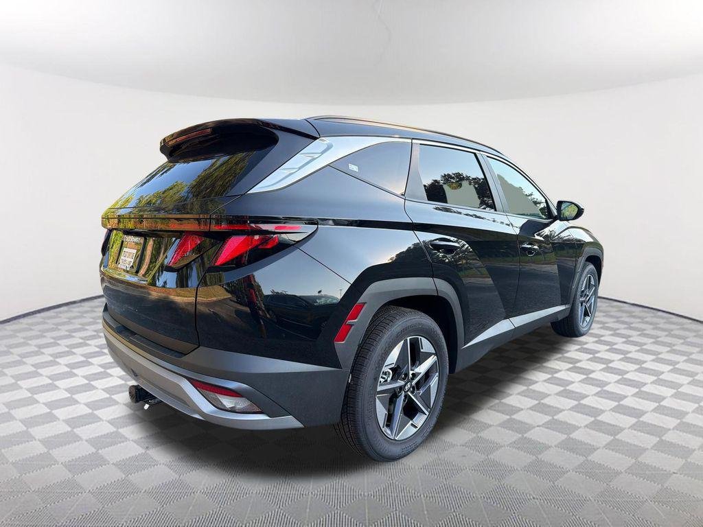 New 2026 Black Hyundai SEL FWD image 5
