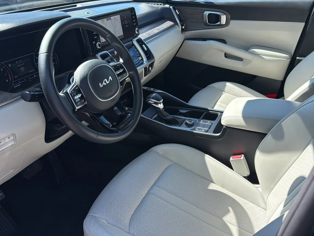 Certified Used 2023 Green Kia X-Line S image 15
