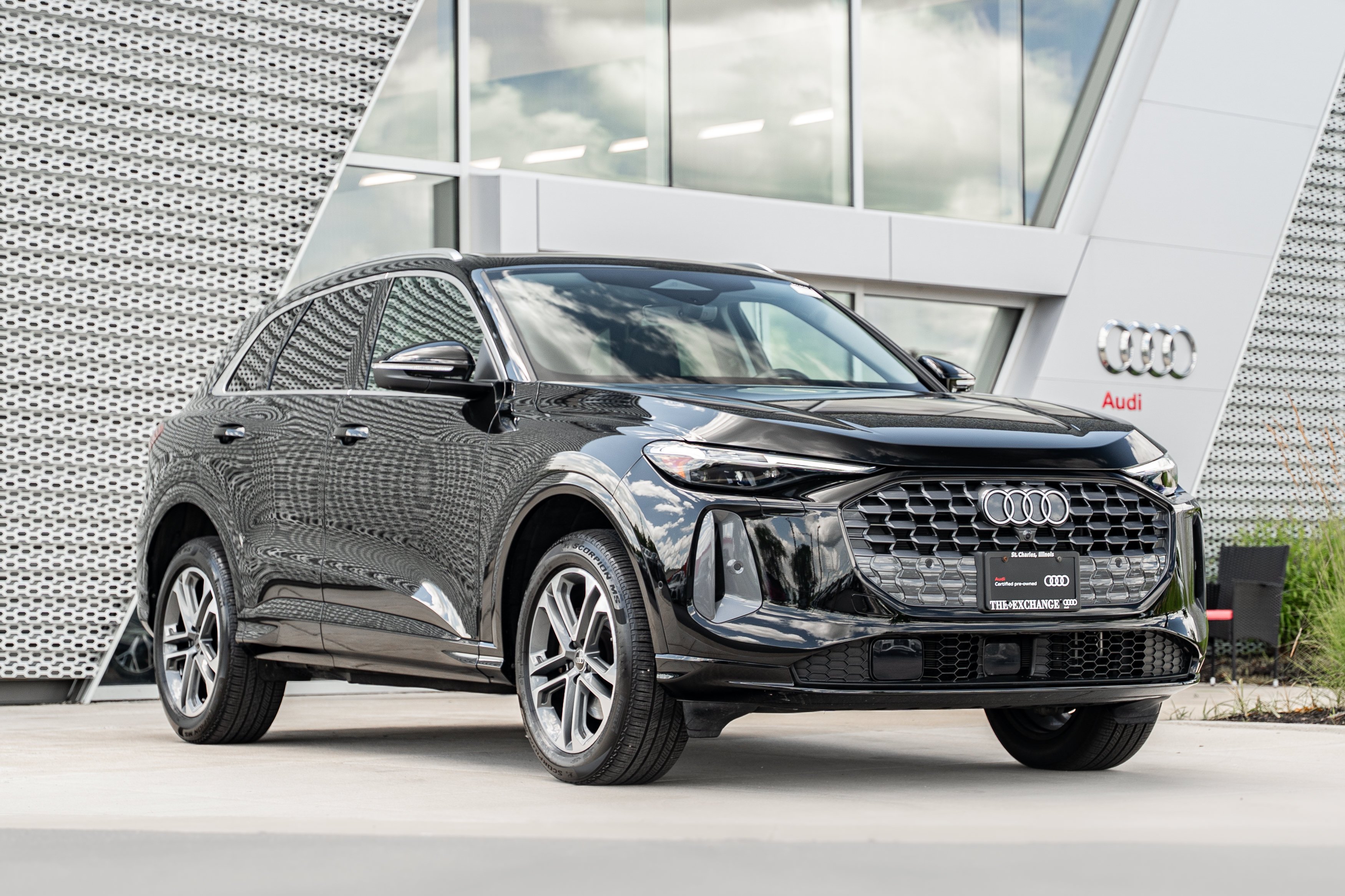 2025 Audi Q5 40 Premium Plus's photo
