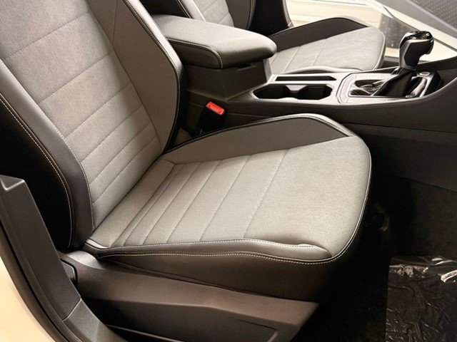 New 2026 Opal White Pearl Volkswagen 1.5T SE image 21