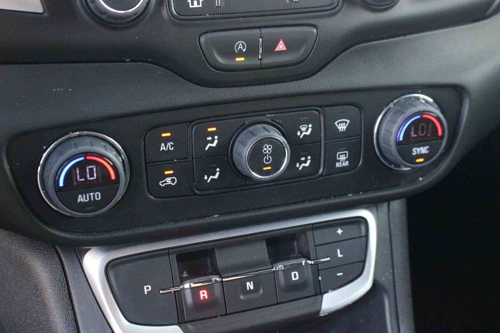 Used 2023 Sterling Metallic GMC SLE image 27