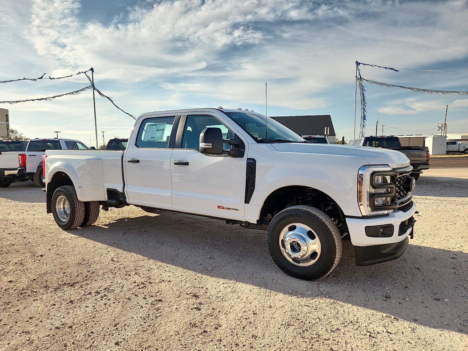 New 2027 Oxford White Ford XL image 8