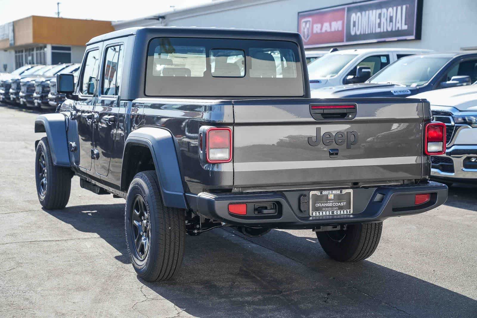 New 2026 Granite Crystal Metallic Clear-Coat Exterior Paint Jeep Sport image 6