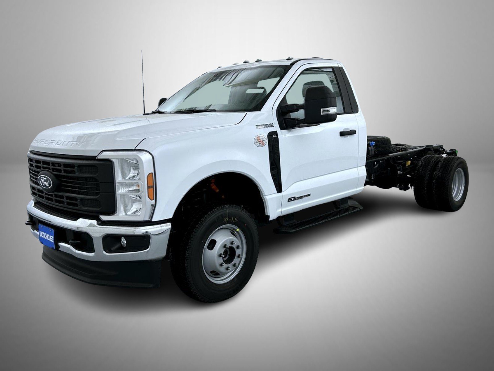 2027 Ford F-350 Super Duty Chassis Cab