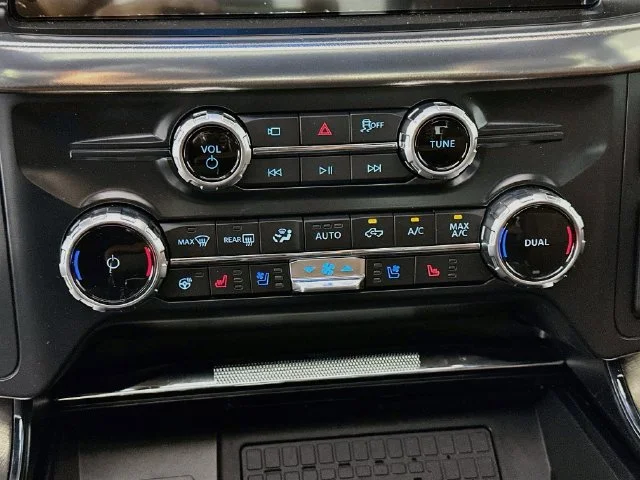 New 2026 Agate Black Metallic Ford King Ranch image 16
