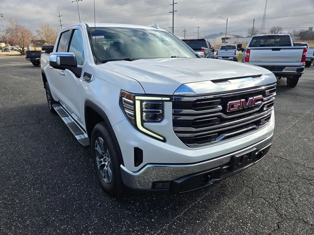2023 GMC Sierra 1500 SLT Crew 4X4