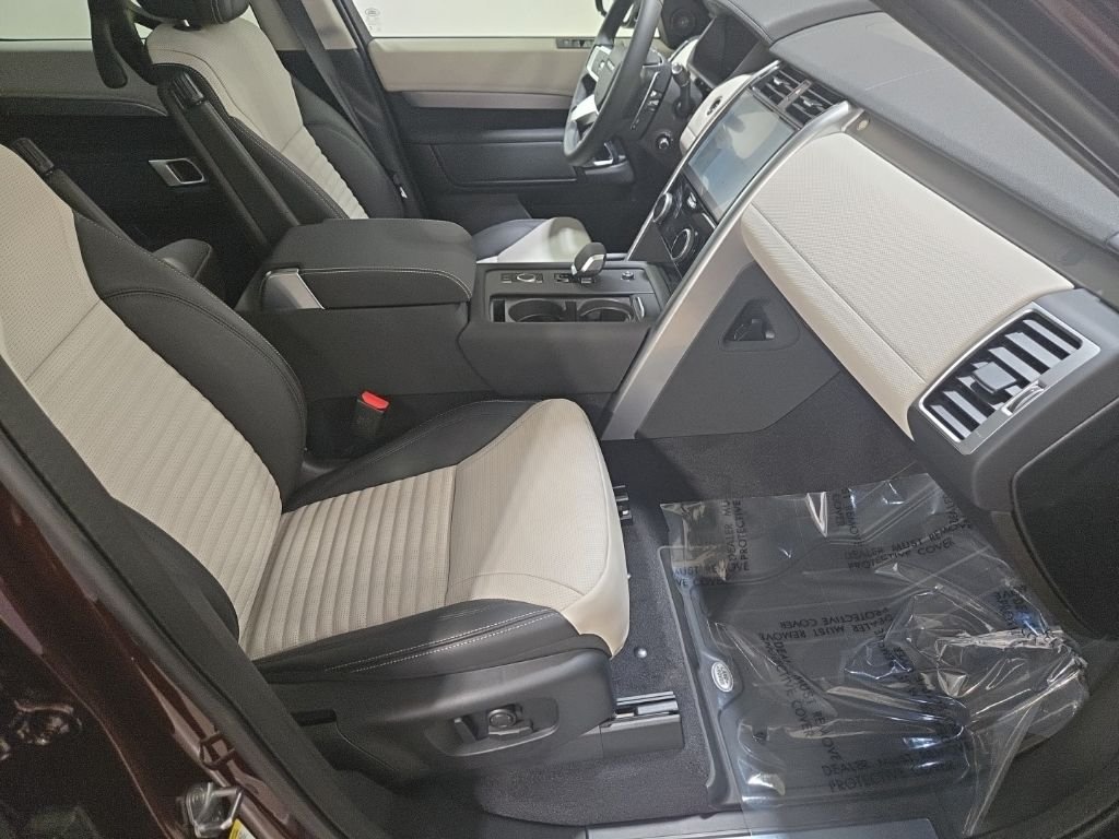 New 2026 Sedona Red Land Rover Gemini Edition image 26