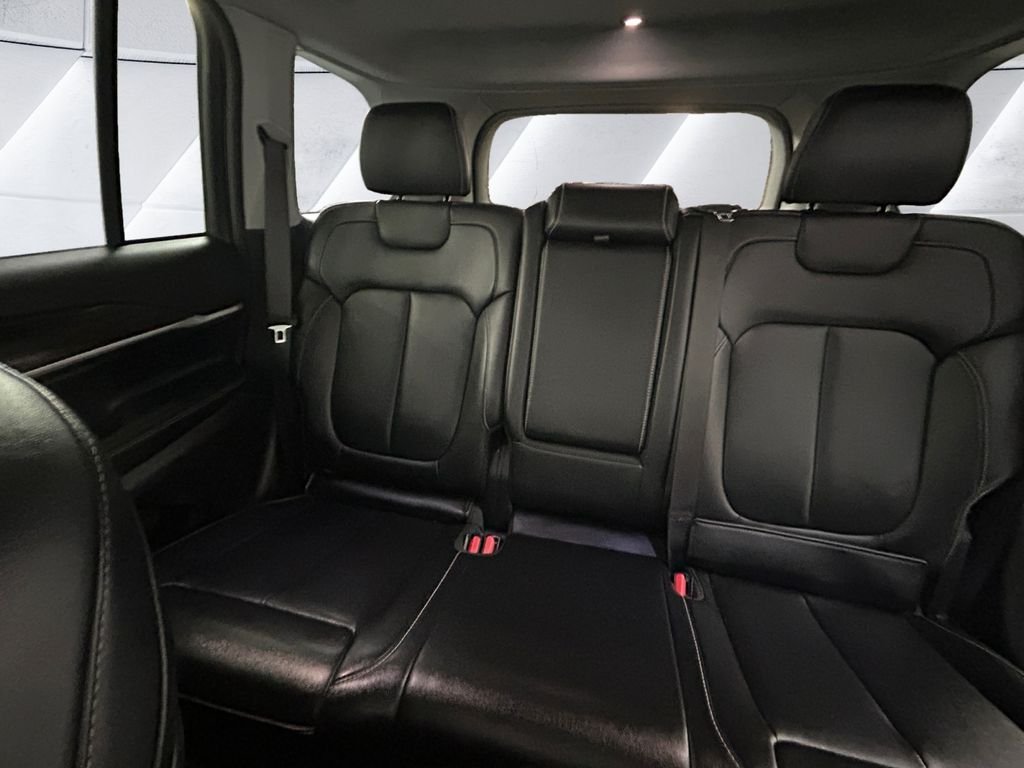 Used 2023 Silver Jeep Limited image 18