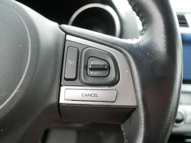 Used 2016 Silver Subaru 2.5i image 25