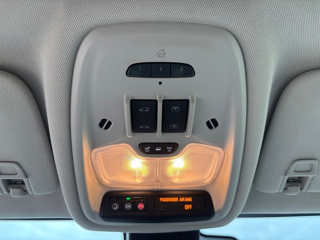Used 2021 White Frost Buick Essence image 30