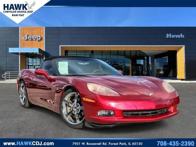 Used 2009 Red Chevrolet w/1LT image 1