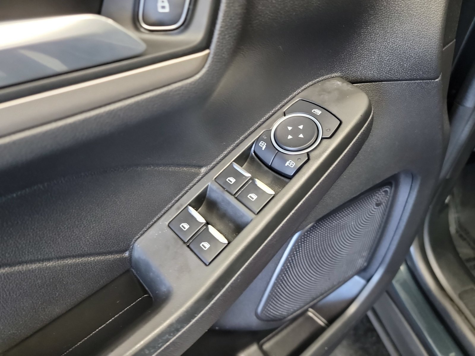 Used 2022 Blue Metallic Ford SEL image 13