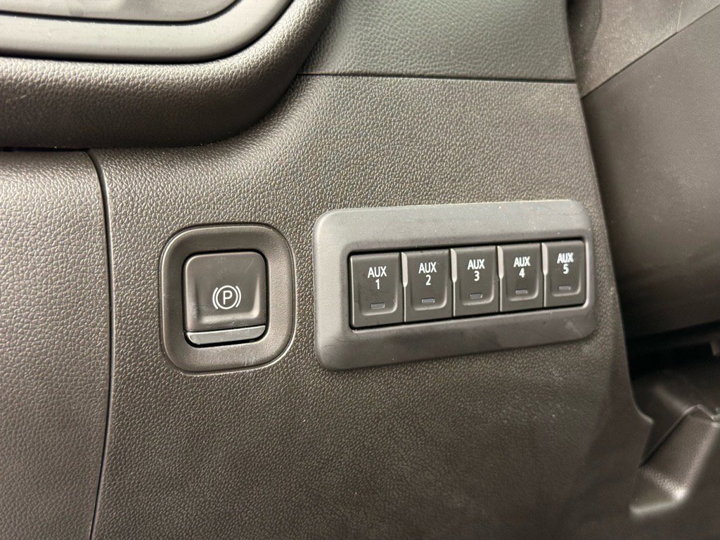 Used 2022 Summit White Chevrolet Work Truck image 15