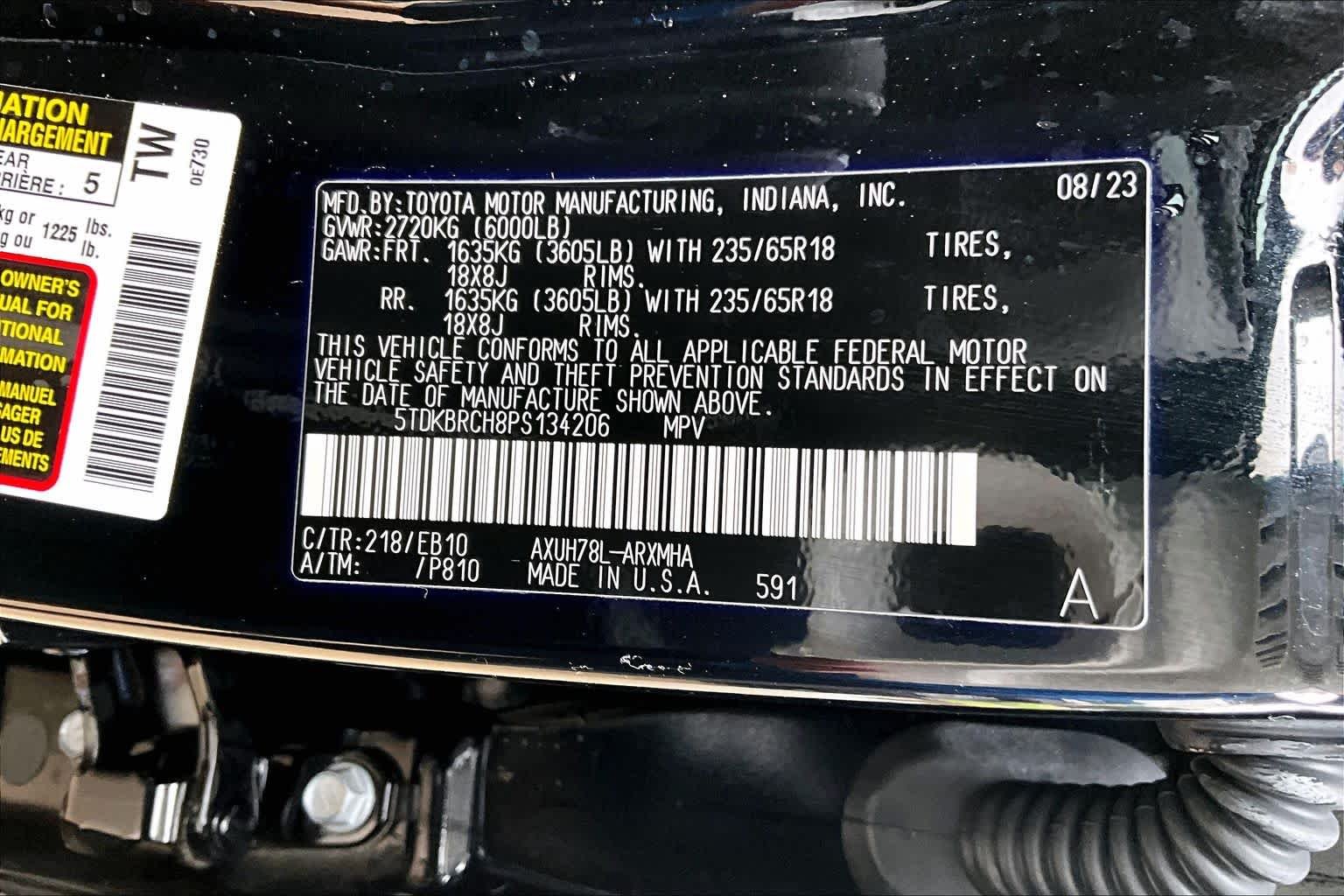 Used 2023 Midnight Black Metallic Toyota Hybrid XLE image 35