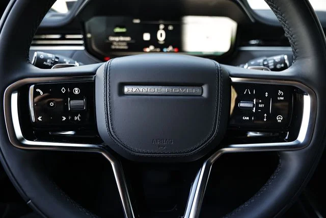 New 2026  Land Rover SE image 45