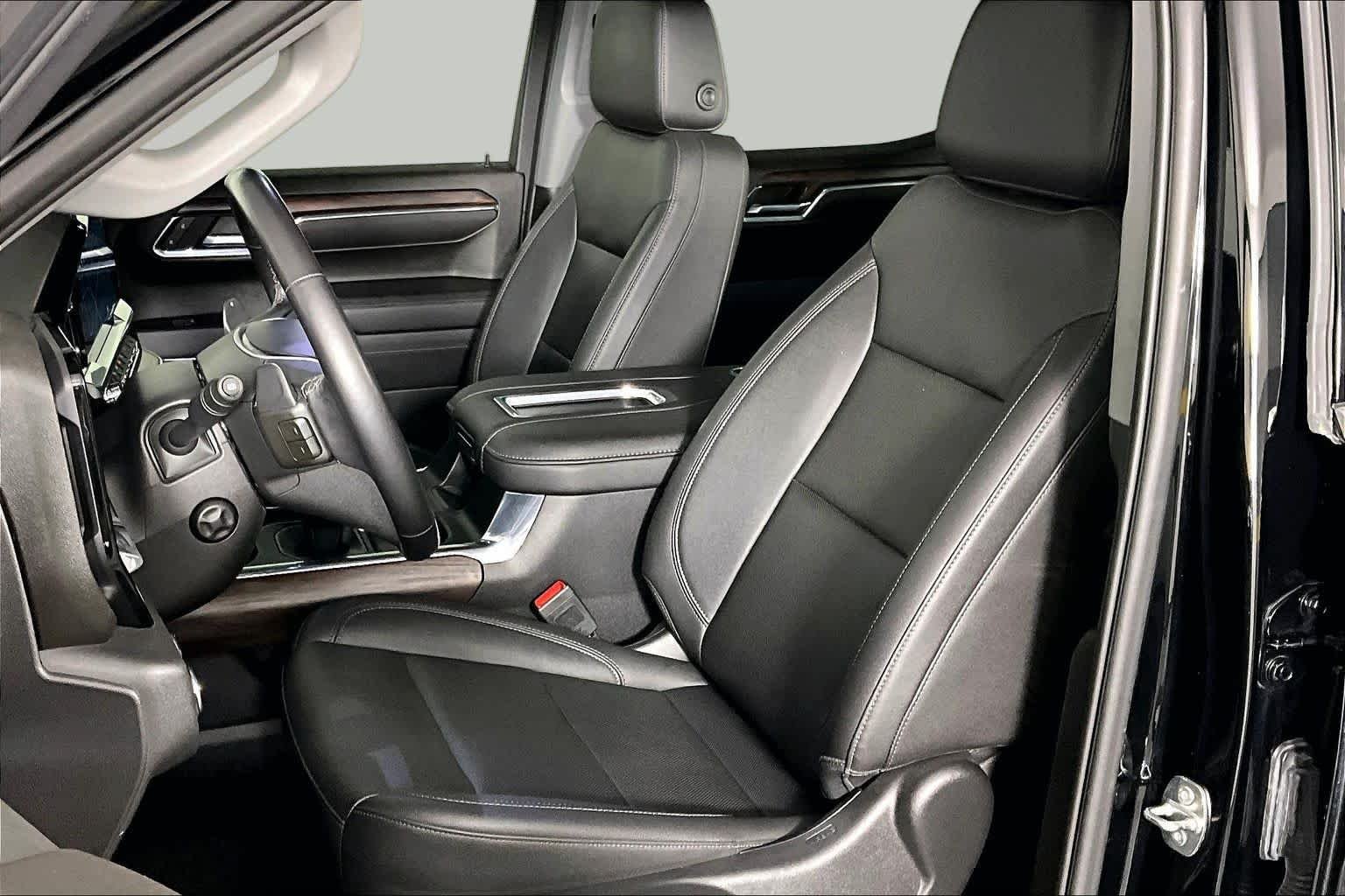 Certified Used 2022 Onyx Black GMC SLT image 8