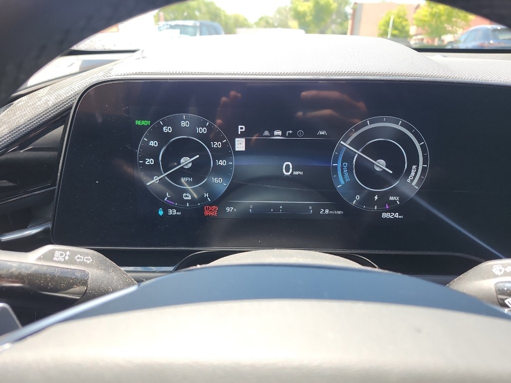 Used 2023 Cityscape Green Kia Wind image 25