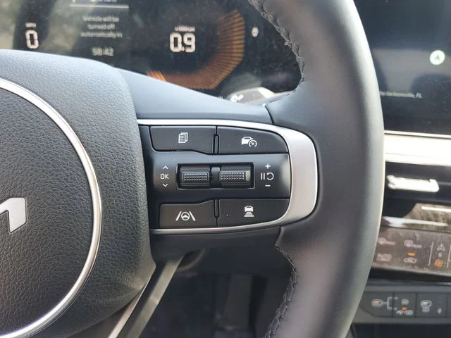2025 Kia K5 GT-Line - Photo 11
