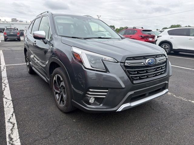 2023 Subaru Forester Touring's photo