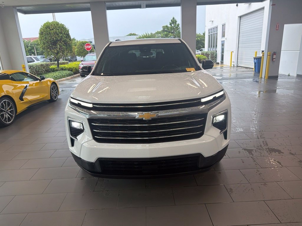 Used 2024 White Chevrolet LT image 2