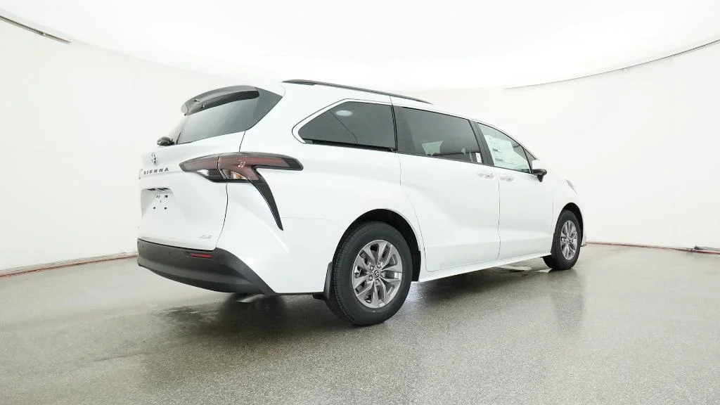 New 2026 Wind Chill Pearl Toyota XLE image 6