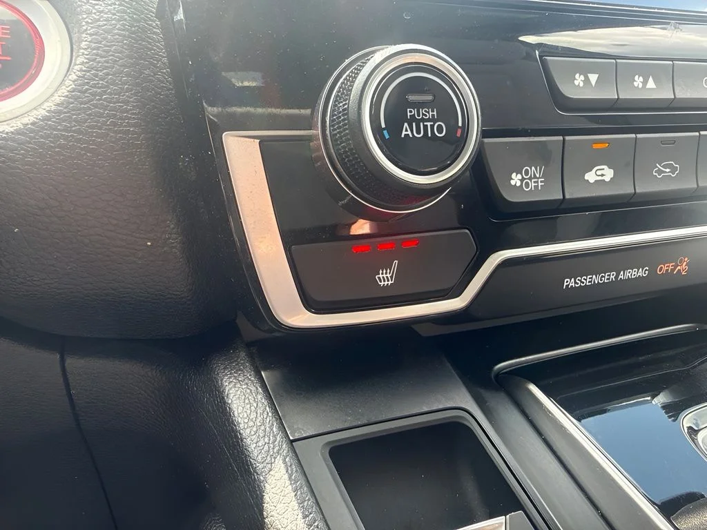 Used 2020  Honda Touring image 13