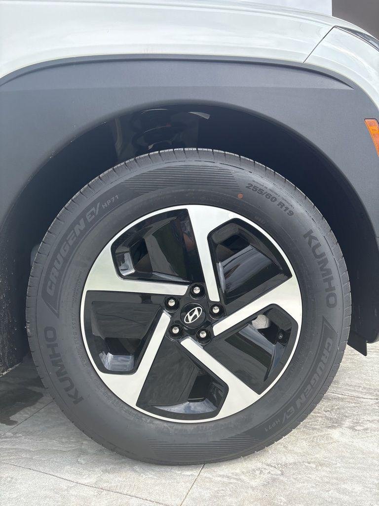 2026 Hyundai IONIQ 9 SE - Photo 8