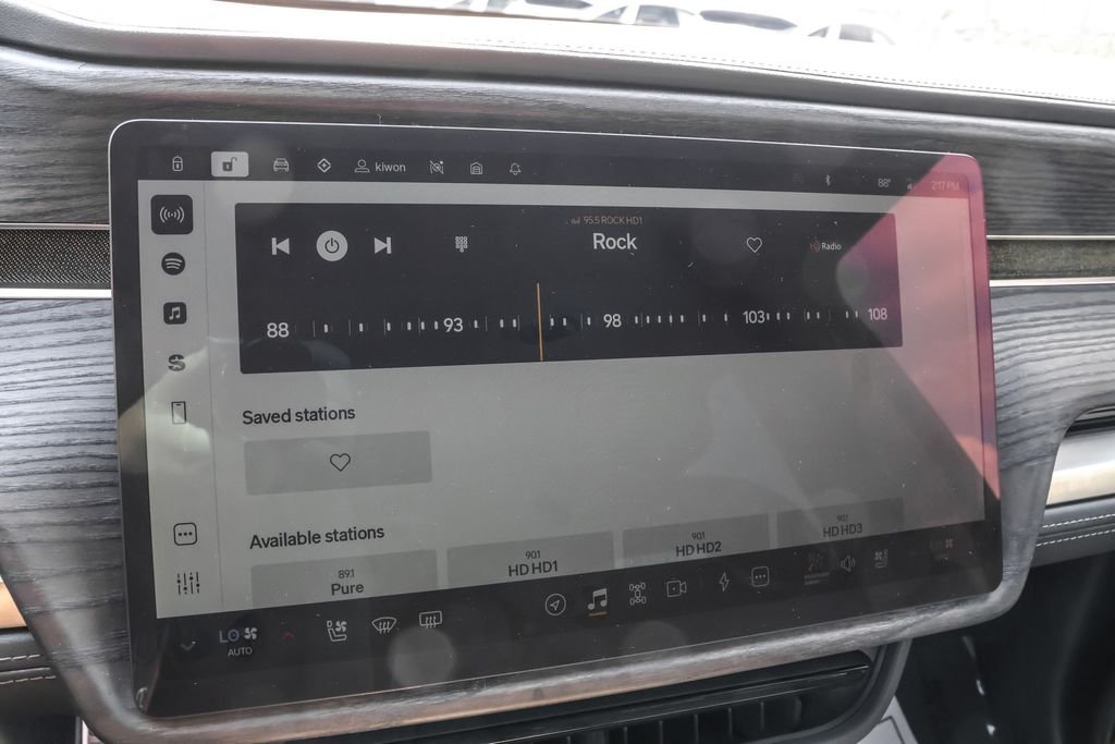 Used 2024  Rivian Adventure Dual Motor Max Pack image 24
