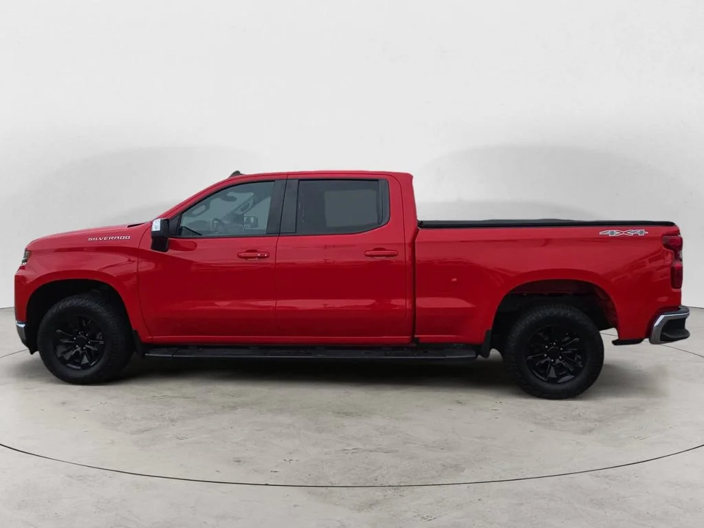 Used 2022 Red Hot Chevrolet LT image 8