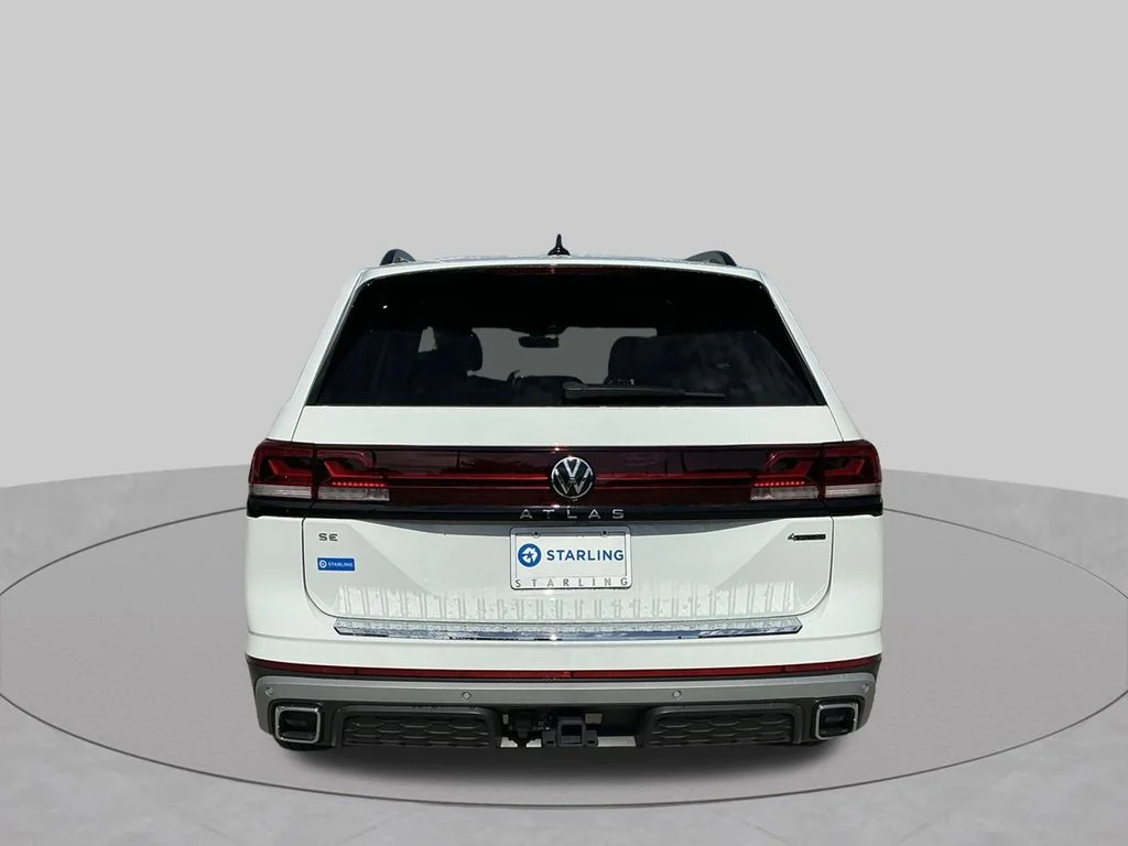 Used 2024 White Volkswagen 2.0T Peak Edition SE w/Technology image 5