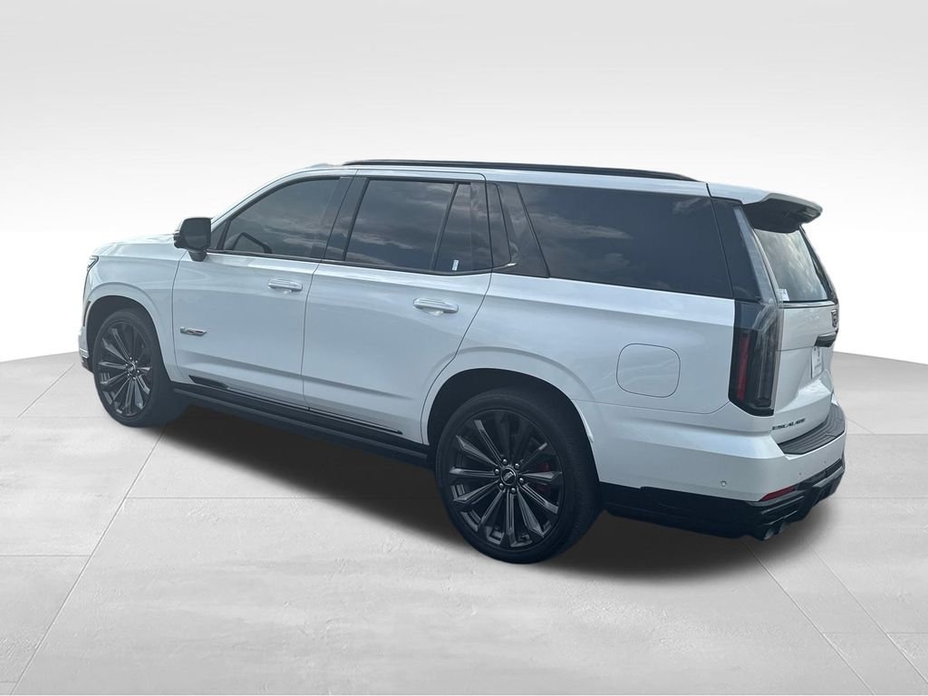 Used 2025 White Cadillac V-Series image 3