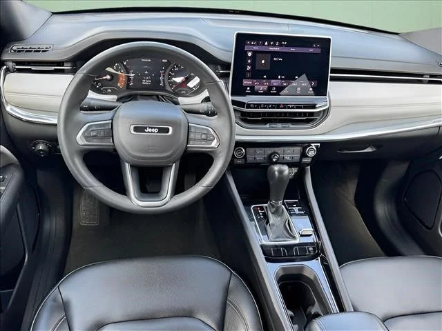 Used 2024 Gray Jeep Limited image 11