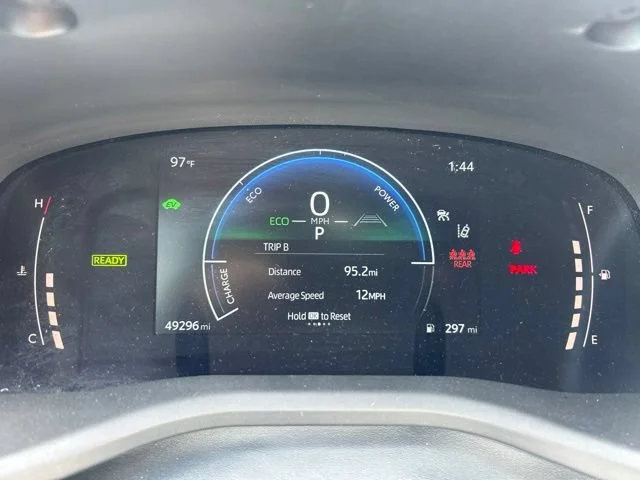 Used 2025 Ocean Gem Toyota SE image 10