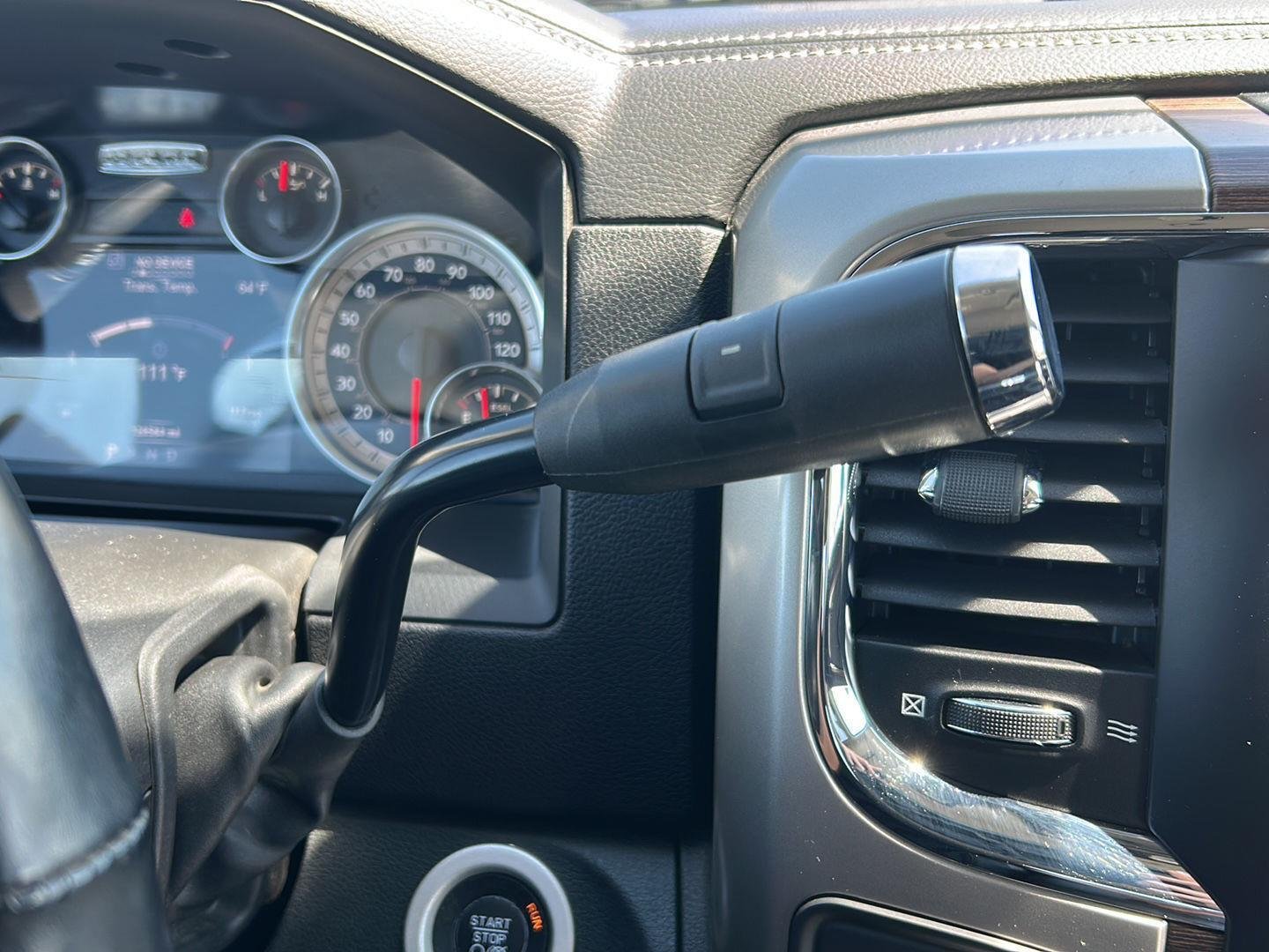 Used 2015 Bright White Clearcoat Ram Laramie image 24