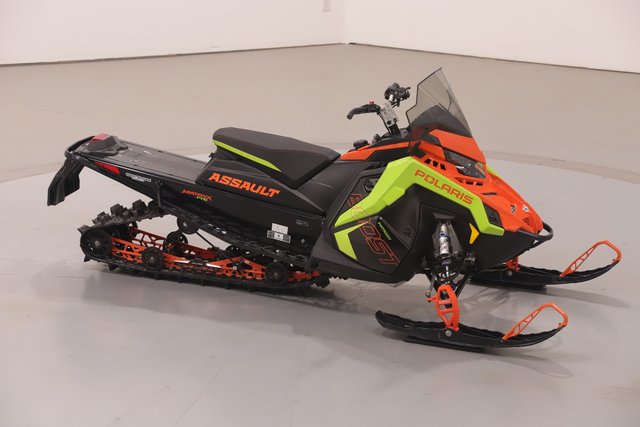 2023 Polaris PATRIOT BOOST SWITCHBACK ASSAULT 146 * LOW MILES! * 