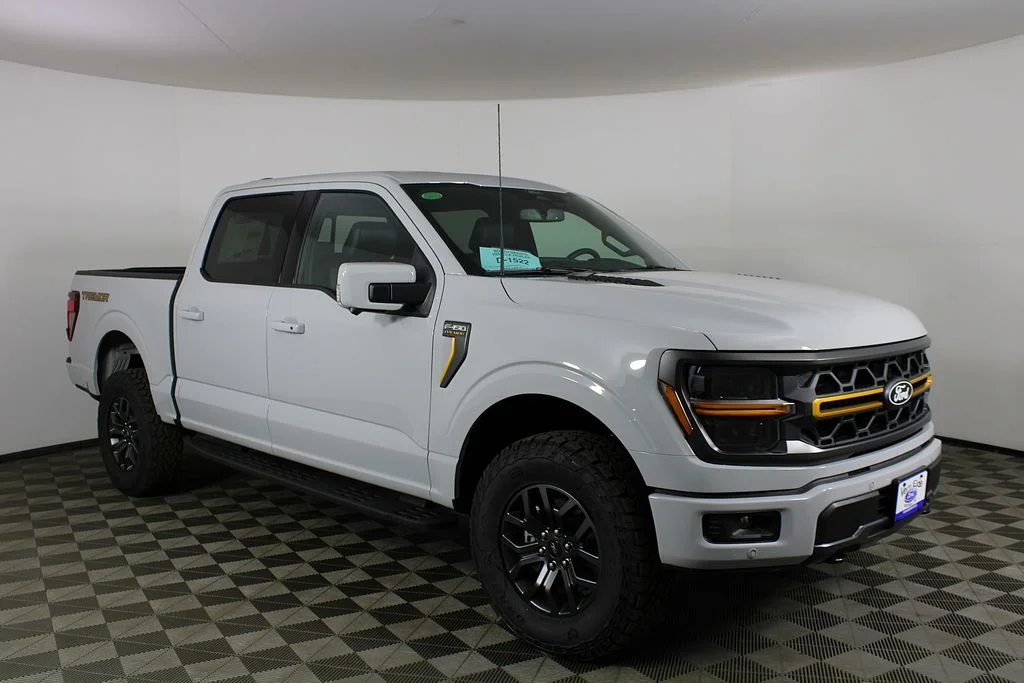 New 2026 White Ford Tremor image 1