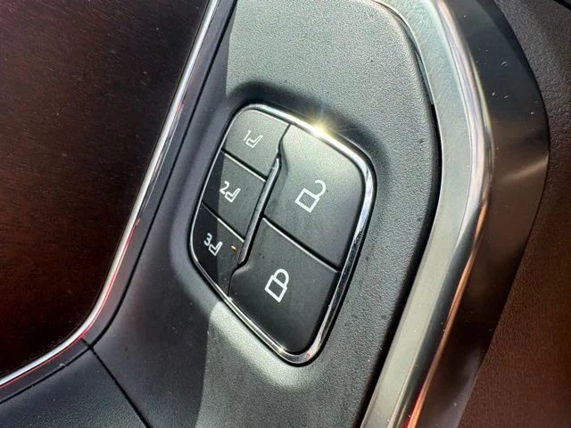 Used 2026 Red Ford King Ranch image 29