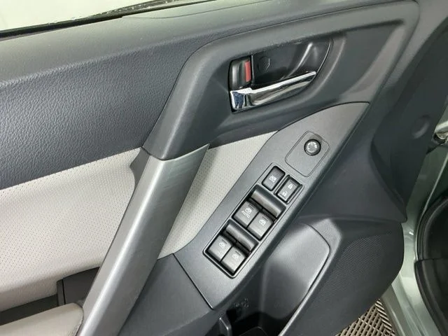 Used 2014 Green Subaru 2.5i Limited image 13