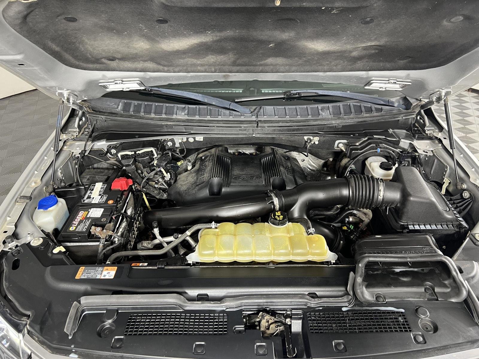 Used 2019 Ingot Silver Ford Limited image 9